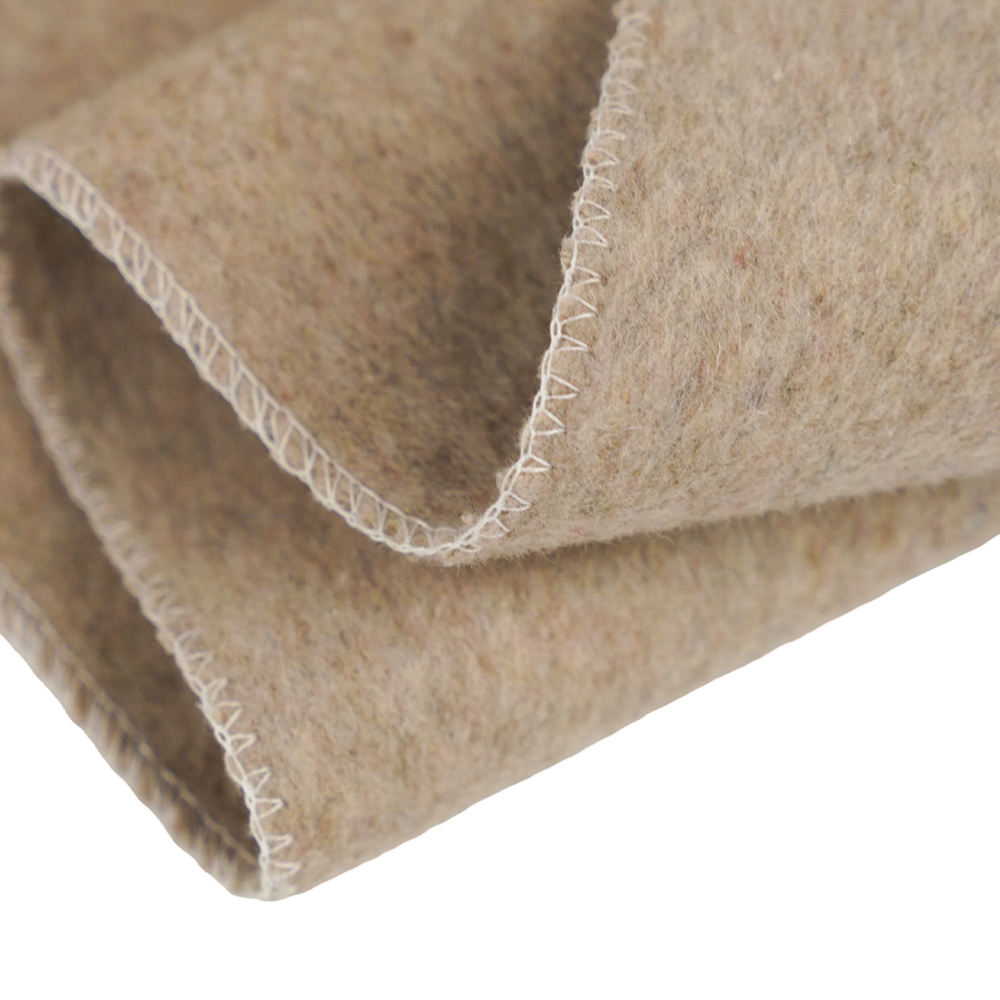 50 % vlna, 40 % polyester, 10 % iné vlákno, 720 G/M, farba fazuľovej pasty, hrubá obojstranná vlnená tkanina, ML-0124-4382-1