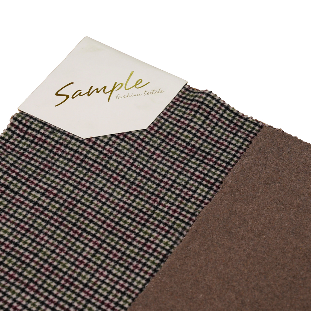 20 % vlna, 70 % polyester, 10 % iné vlákno, 800 G/M, farebná kontrola, obojstranná zamatová tkanina, ML-4400-3