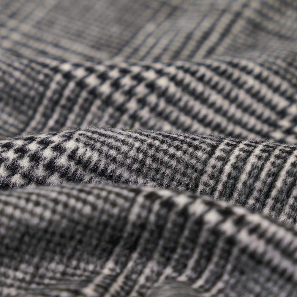 50 % vlna, 40 % polyester, 10 % iné vlákno, 560 G/M, čierna + svetlošedá, kockovaná jednotvárna vrchná vlnená tkanina, ML-1010015