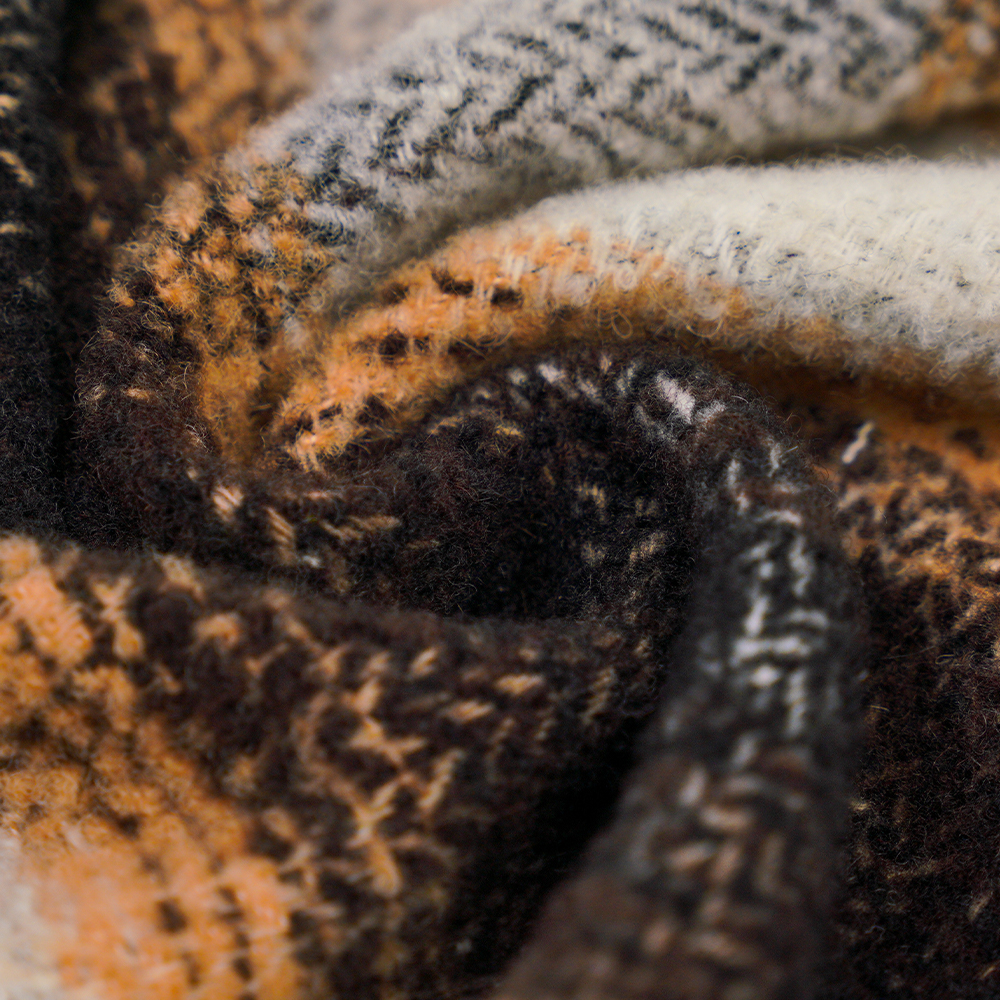 40 % vlna, 60 % polyester, 540 G/M, čiernobiela, kruhová tvídová tkanina, ML-8021071