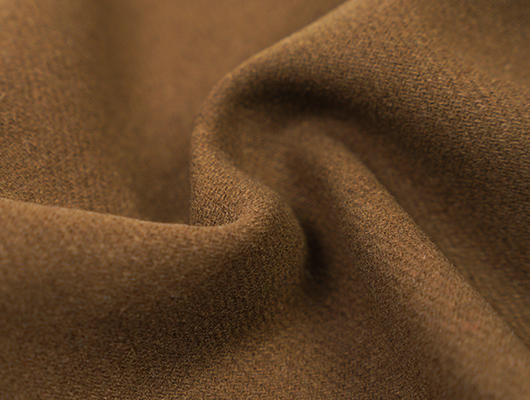 ML-04231230 30 % vlna 60 % polyester 10 % iné vlákno 560 G/M horizontálna pruhovaná tvídová tkanina: Technická analýza vzorovaného poťahového materiálu